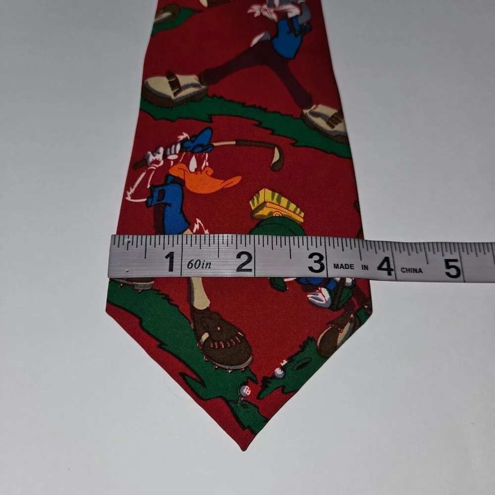 Looney Tunes Red Golfing Tie Marvin Martian Daffy Duck Taz Bugs Bunny Goid Stan